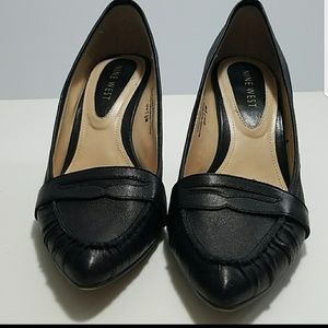 Black nine west sonata loafer heel 7.5 size